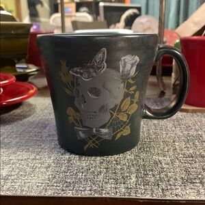 Fiesta Gothic black metallic skull tapered mug